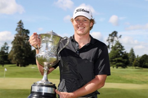 Sebastian May (Year 13) with his trophy for winning the 2023 New Zealand Mens Amateur Championship.