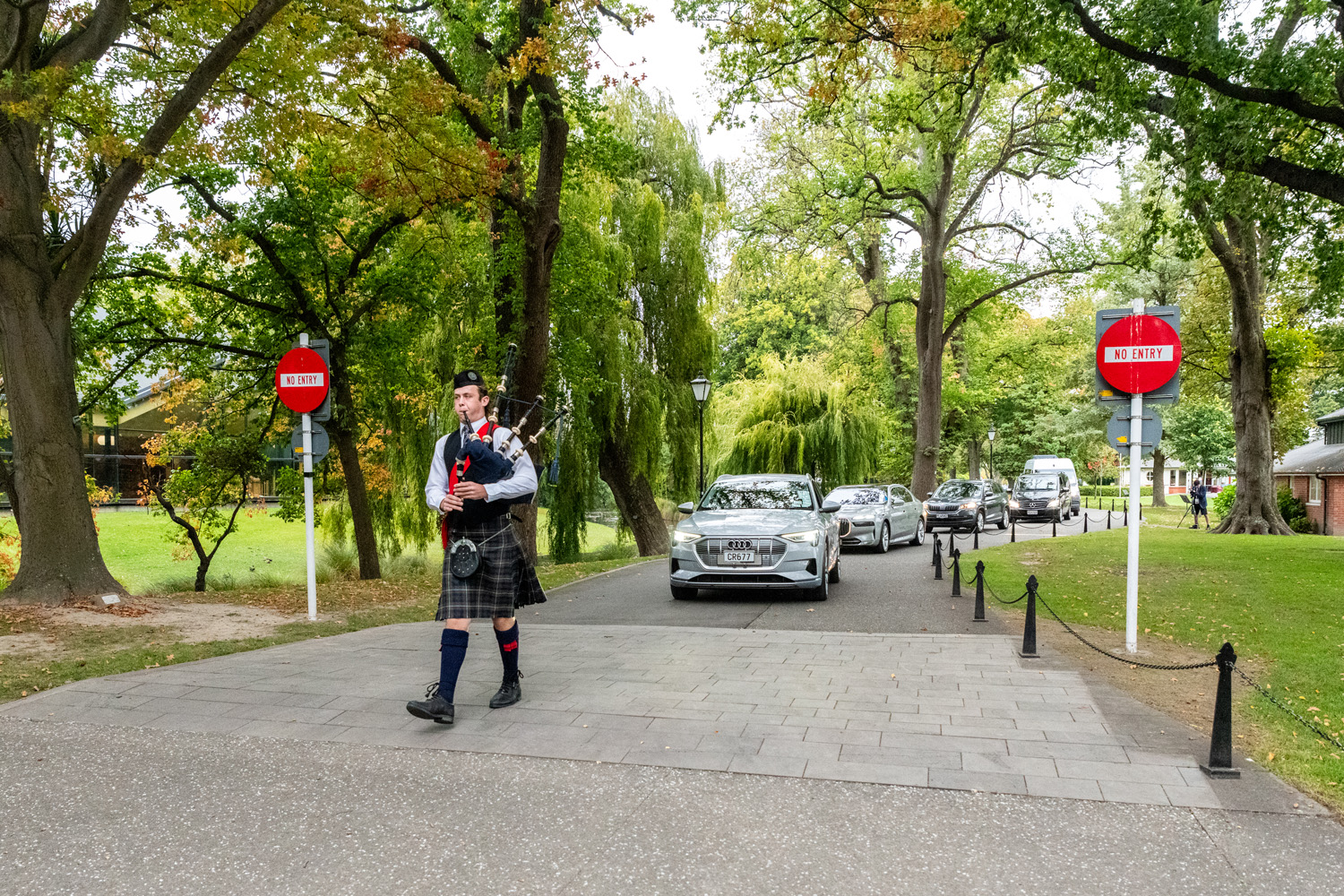 The Honourable Feleti Teo OBE (OC 1982), Prime Minister of Tuvalu, arriving at St Andrew's College.