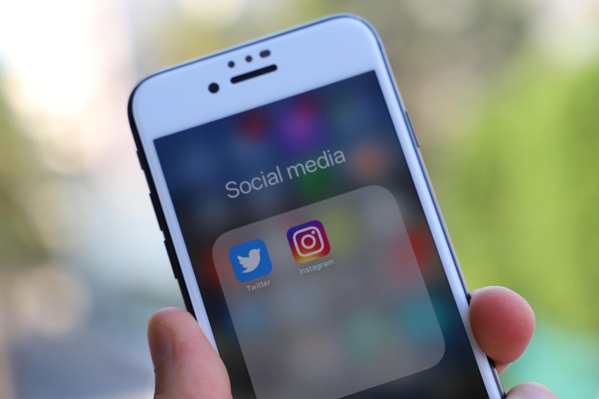 Smartphone with social media apps