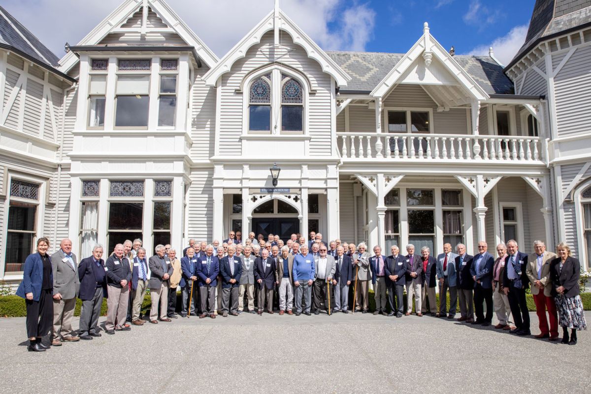 Group of Old Collegians with Rector, Christine Leighton outside Strowan House