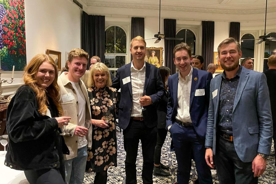 Old Collegians with Rector Christine Leighton at the Auckland function