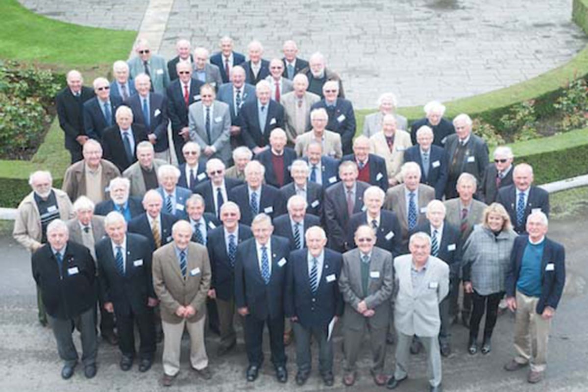 Old Collegians outside Strowan House during the Gentlemen's Luncheon