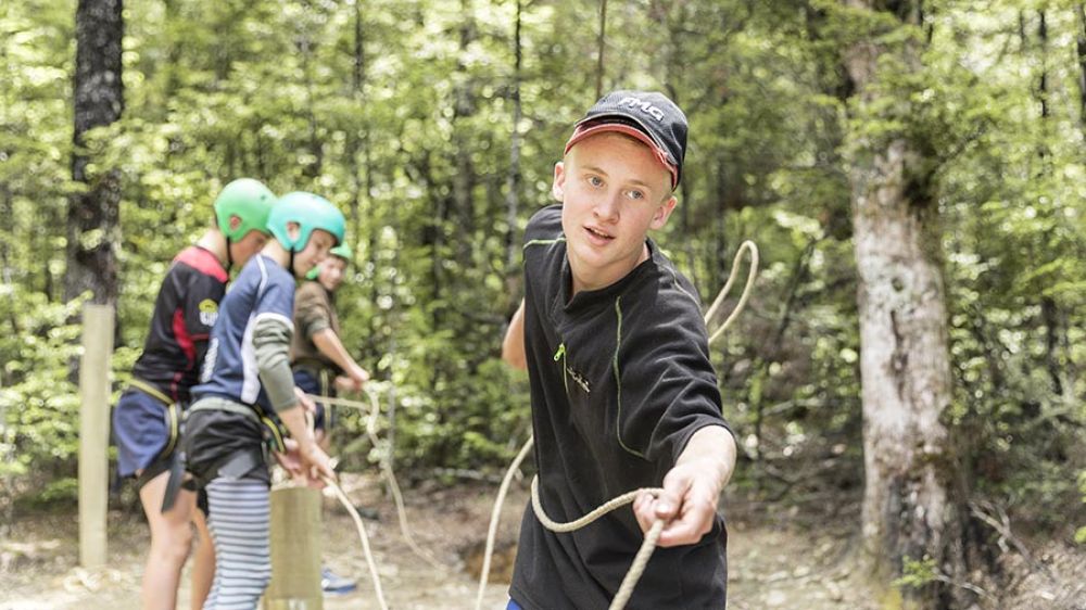 Castle Hill outdoor team activity with students holding rope