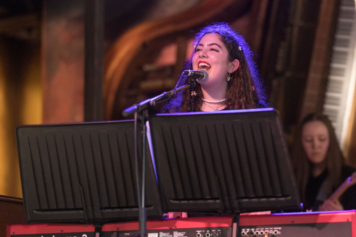 Jazz keyboard player and singer