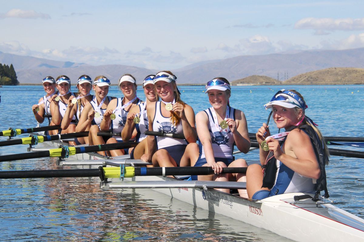 Maadi Cup gold medalists.